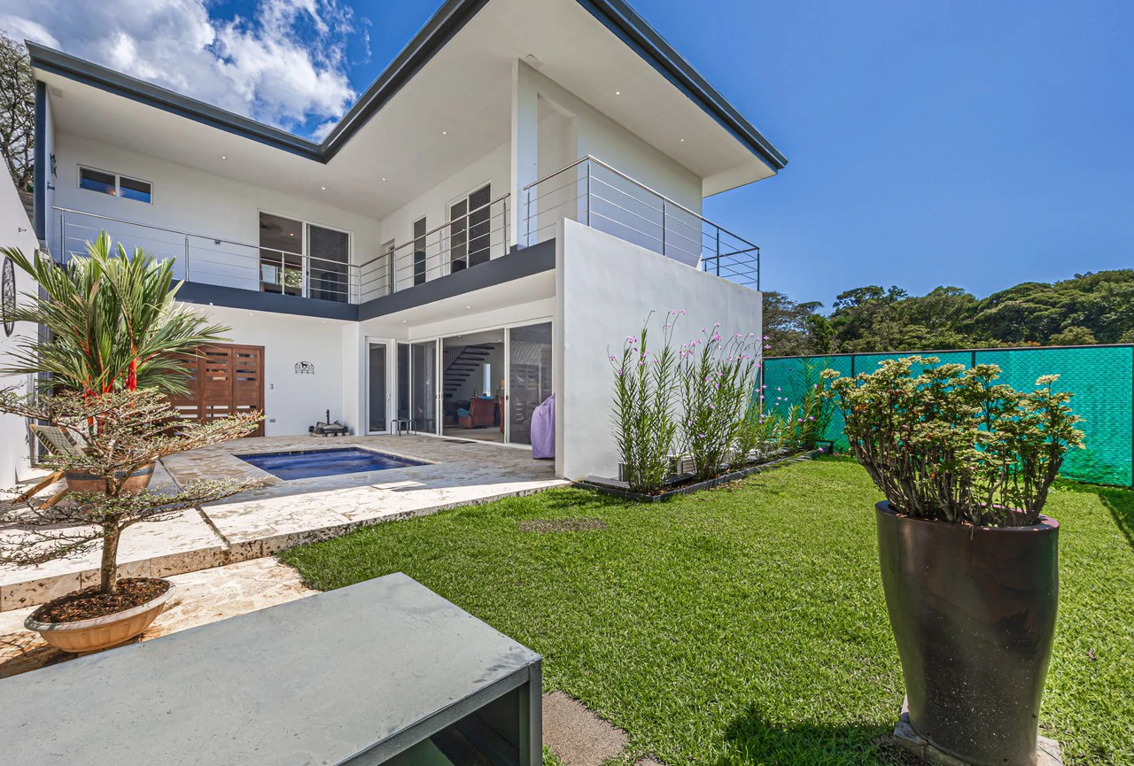 Elegant Tropical Villa Steps from Playa Hermosa – Gated Community - Gallery image 36