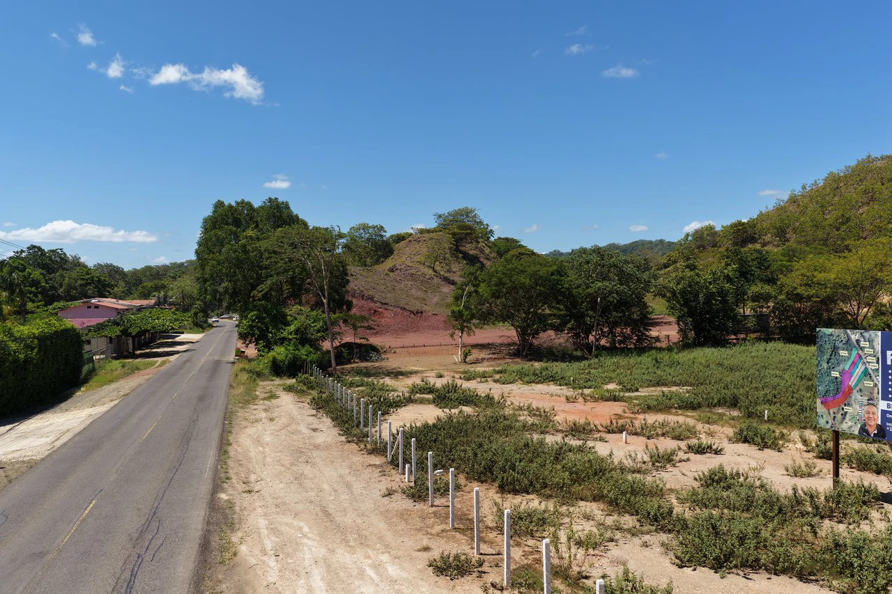 Commercial Development Land: Near Huacas - photo 2
