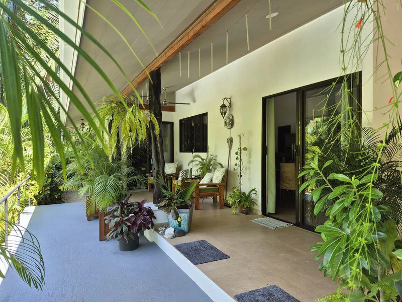 Entre Palmas Retreat: Near the Coast House For Sale in Playa Samara - Gallery image 9