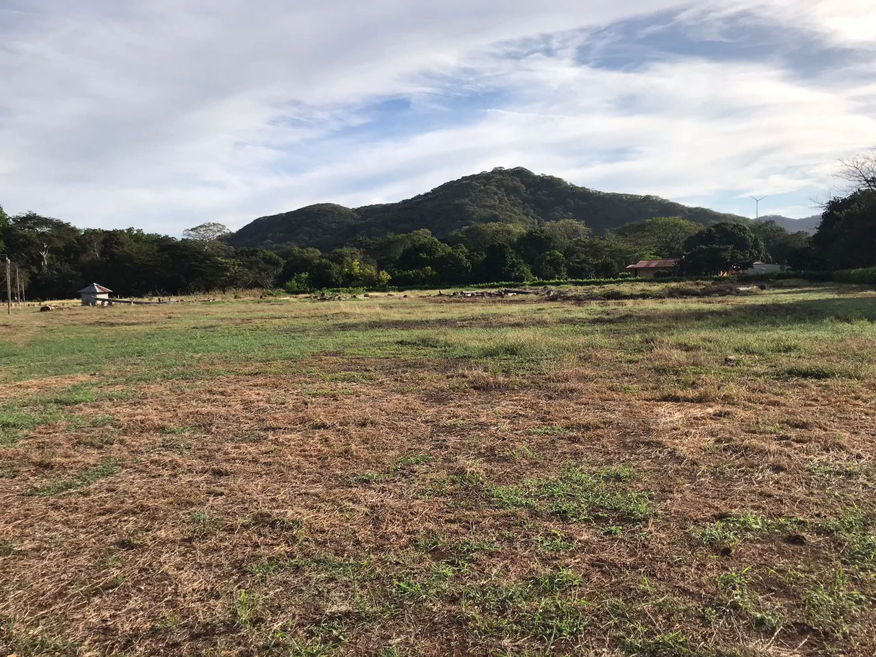 Barrio Limón in Santa Cruz – Excellent future location for a residential project with 130 water connections, investment opportunity