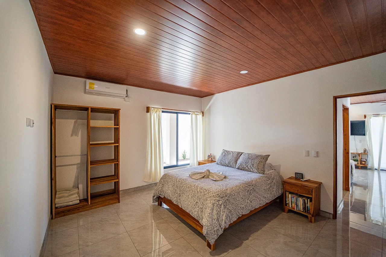 Casa Cielo y Tierra: In Town Income Generating Duplex - Gallery image 10