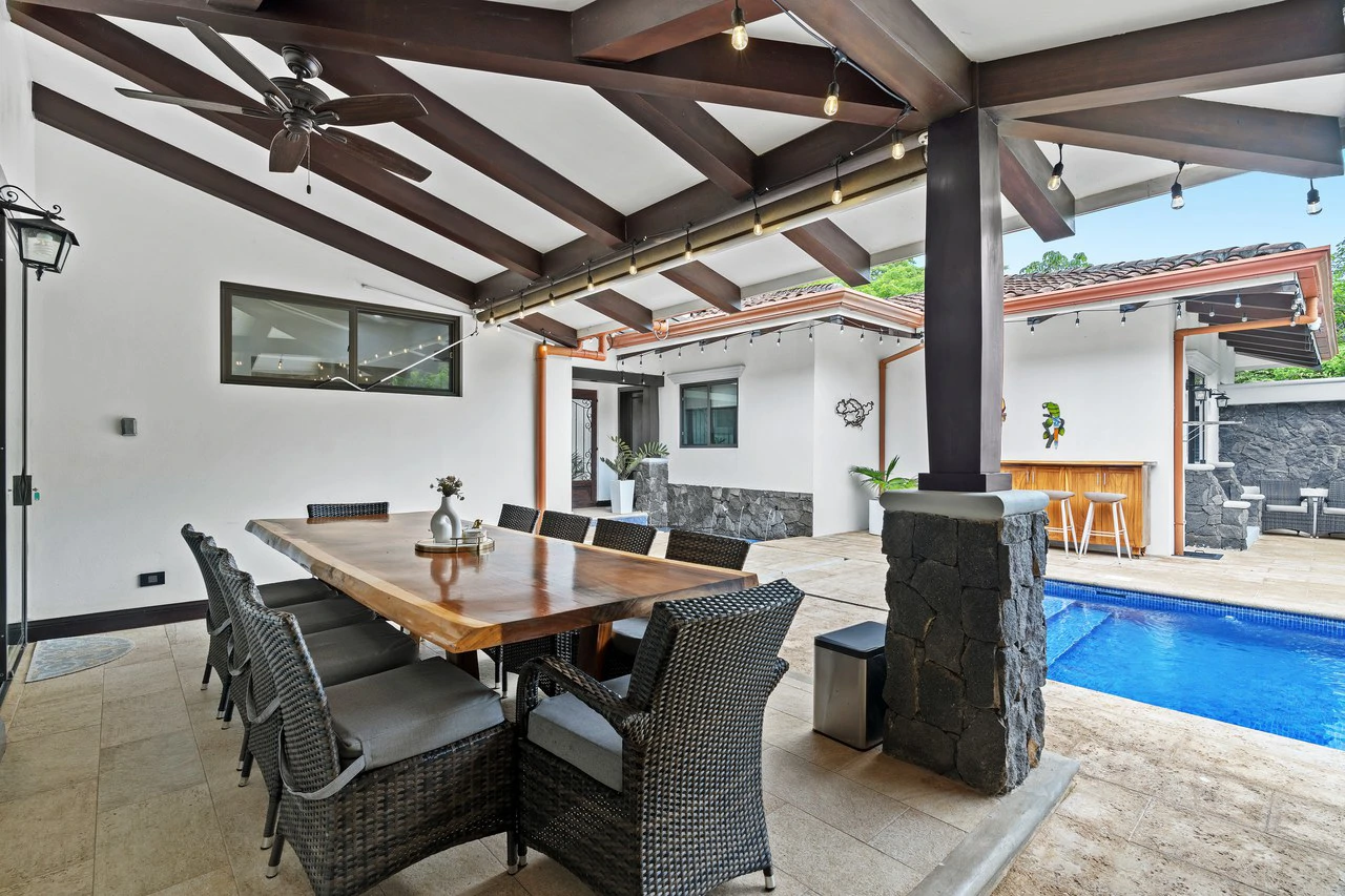 Pura Vida House: 6 bedroom 6 Bathroom Rental Juggernaut in Gated Community - Gallery image 11