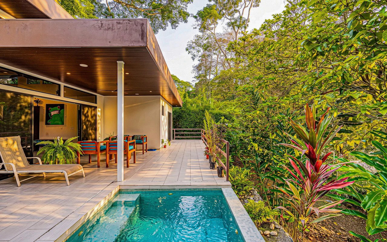Riverfront Baru Estate Luxury Oasis Walkable to Playa Dominical - Gallery image 3