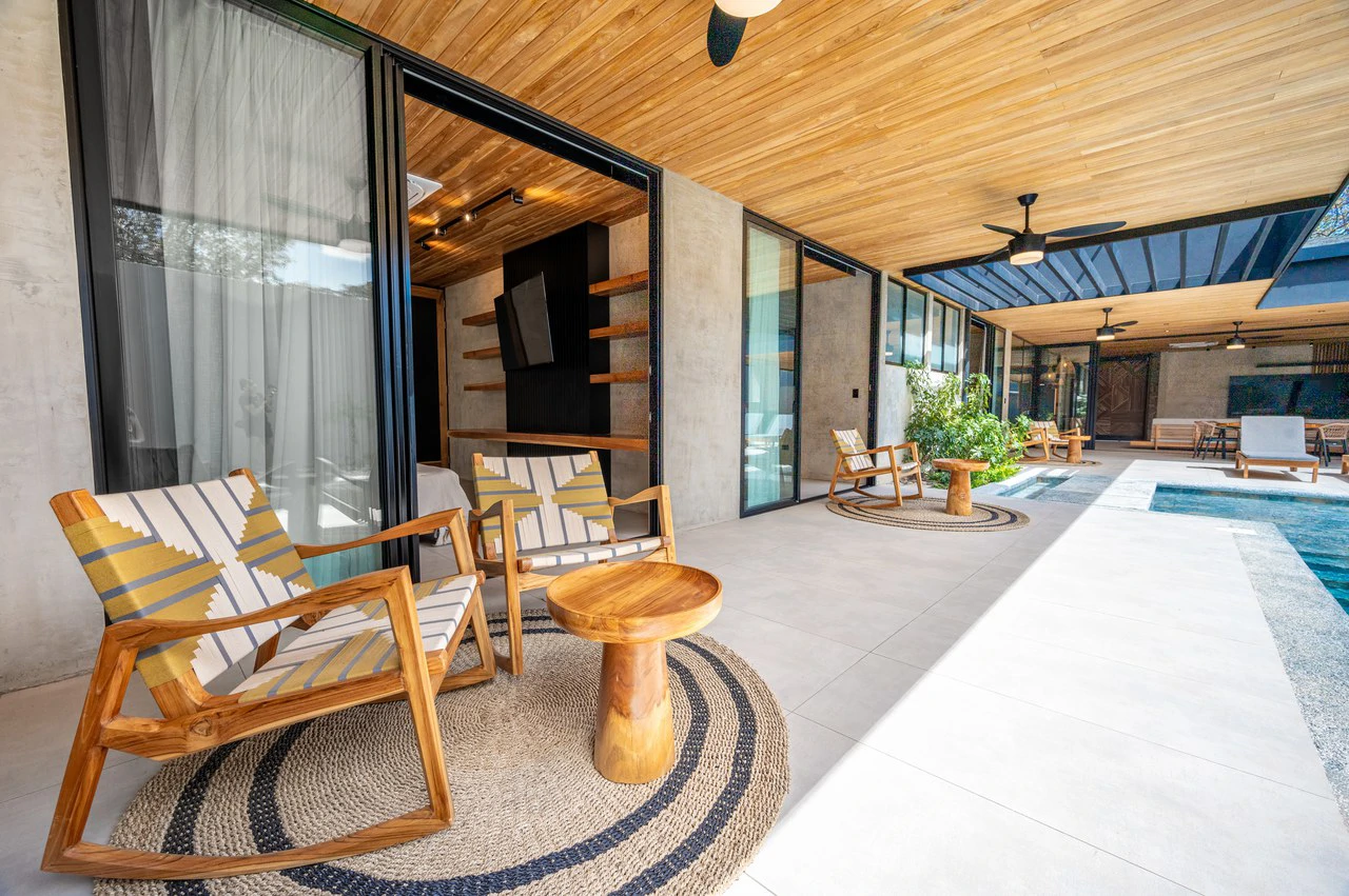 Casa Uchuva: Architectural Harmony of Wood, Stone, and Light - Gallery image 27