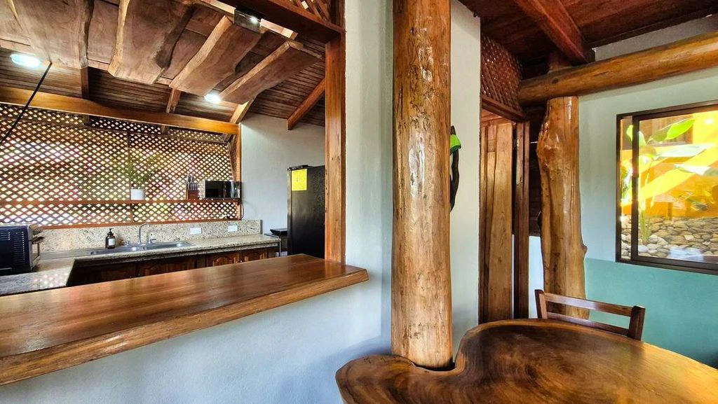 Casa Jungle Tree: PRICE DROP - Tropical Living with Pool, Expansion & Vehicle Included – Ready to enjoy the Pura Vida Lifestyle! - Gallery image 16
