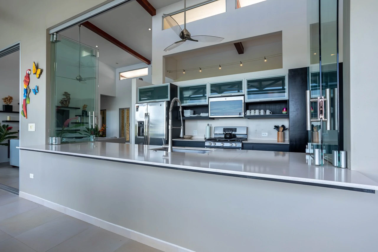 Luxury Villa with Guest House and Ocean Views of Costa Ballena - Gallery image 16