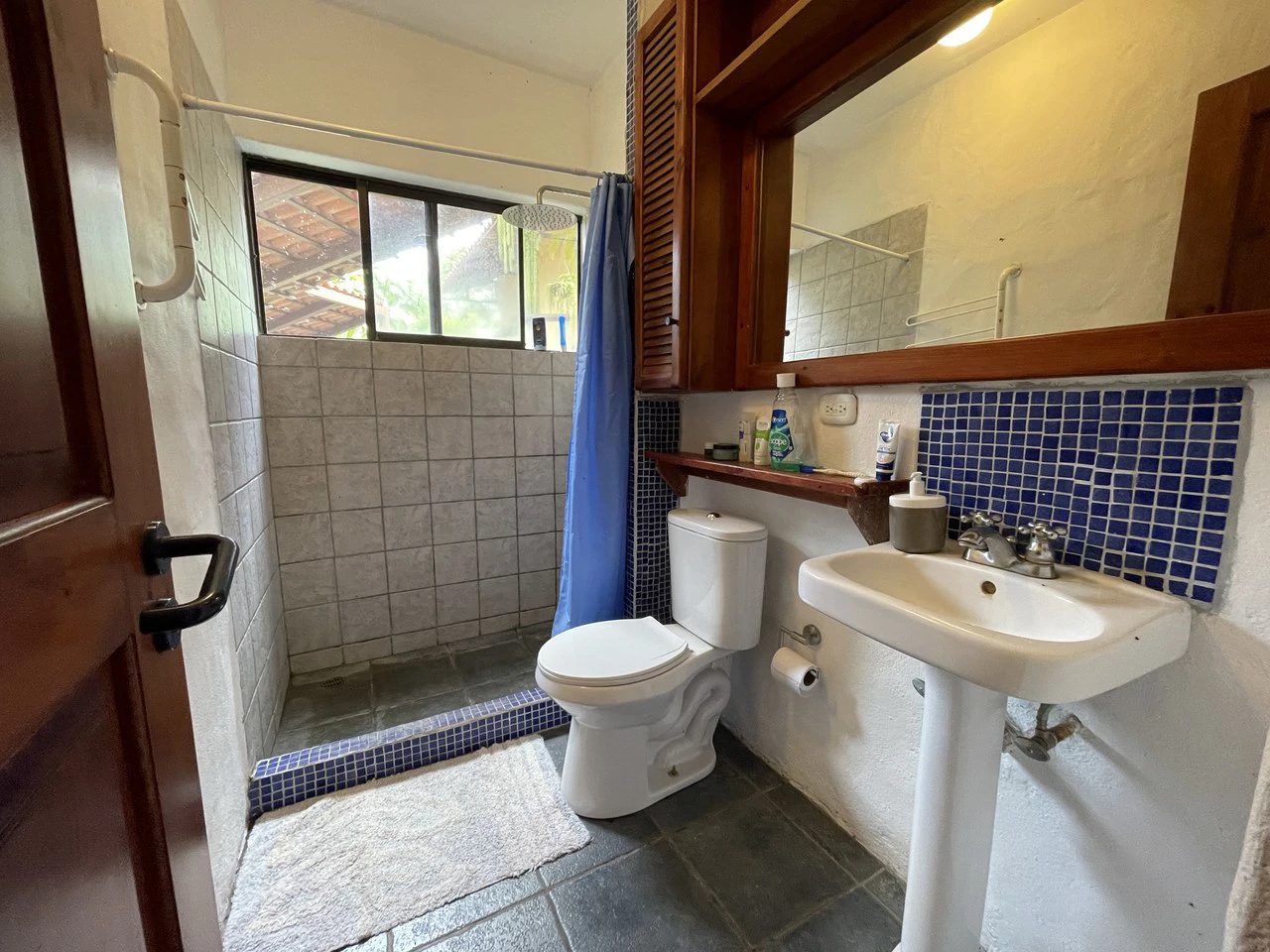 Loma Real P430: Spacious 5-Bedroom Home in Gated Community in Escazú, Guachipelin Norte - Gallery image 15