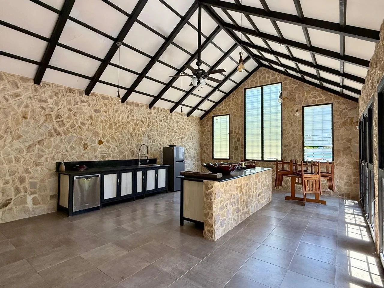 STONE CASTLE: $622,000 USD Your very own "Private Stone Castle" in Costa Rica's Blue Zone. - Gallery image 13