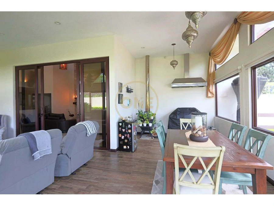 Sale or Rental of a House in San Rafael de Heredia: Spacious Residence in El Castillo, San Rafael de Heredia — Privacy, Fresh Mountain Climate, and Elevated Living - Gallery image 8