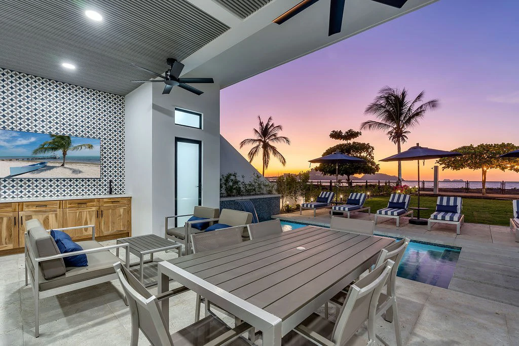 Villa Ballena: Sleek and Modern Beach House in Costa Rica - Gallery image 3