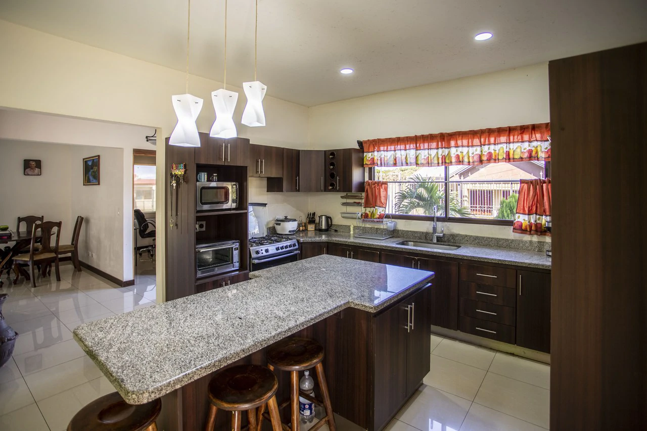 House for sale - Los Angeles, Grecia - Gallery image 10
