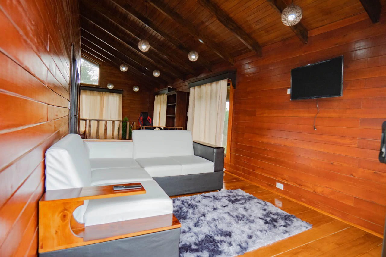 Two-Story Cozy Cabin in Agua Buena, San Vito - Gallery image 27