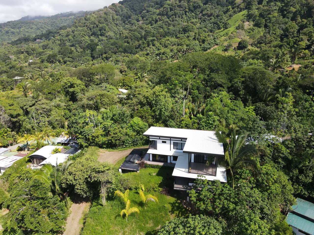 Casa Preciosa: Casa Preciosa Your Seaside Sanctuary with Stunning Ocean Views in Playa Hermosa - Gallery image 3