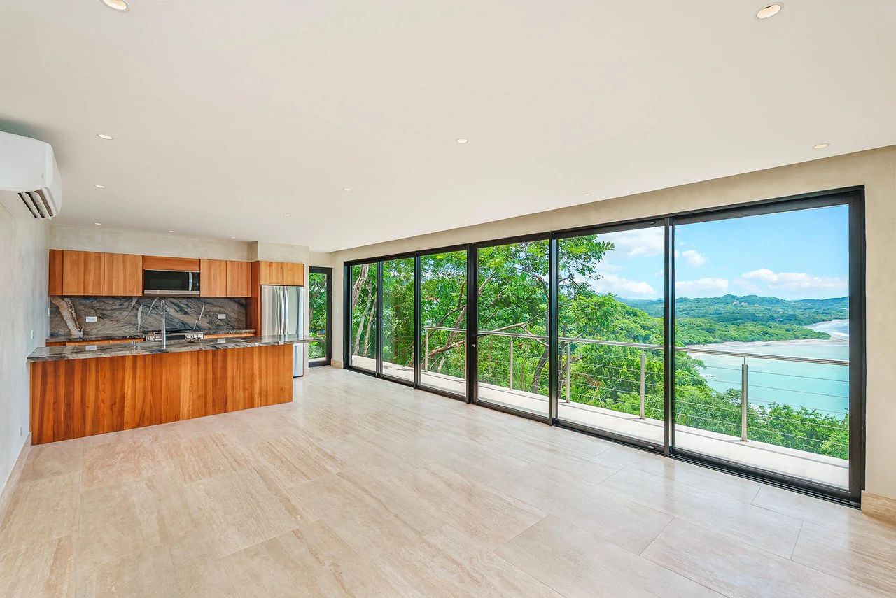 Casa Vision: Luxury Estate with Sweeping Ocean Views - Gallery image 24