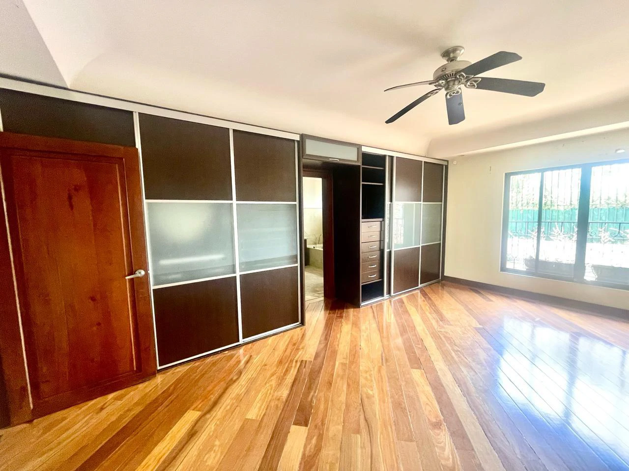 House for sale in gated community Escazu Costa Rica each room with private bathroom - Gallery image 12