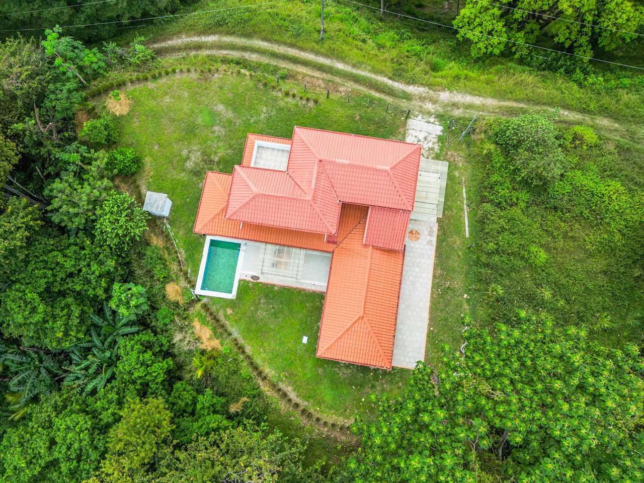 Casa Bhally: Ocean/Mountain View Hill Top Indonesian 4Bed 3Bath Retreat Home - Gallery image 2