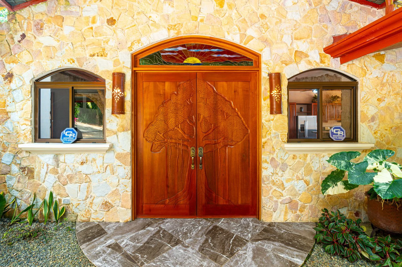 Mountain House For Sale in Escaleras - Gallery image 48