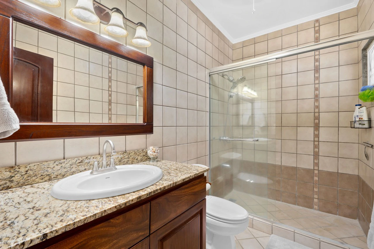 Surfside Tower 301: Third-Floor Condo Just Steps from the beach - Gallery image 20