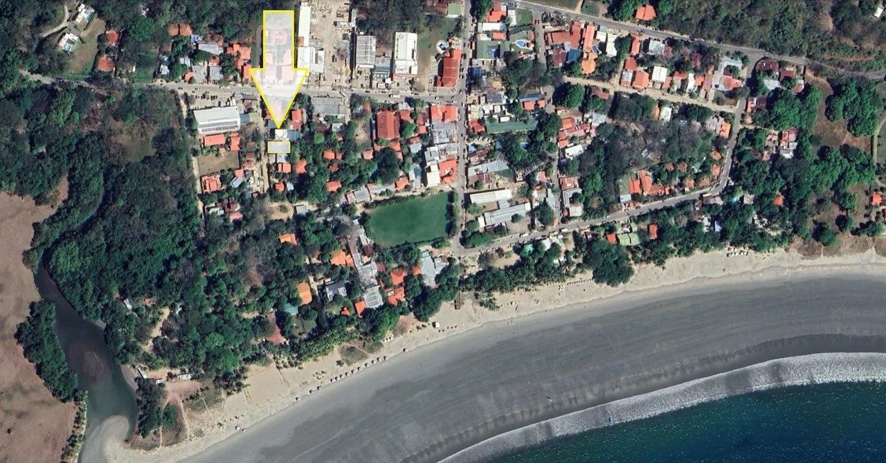 Lote Central Right in the Heart of Samara: Near the Coast Home Construction Site For Sale in Playa Samara