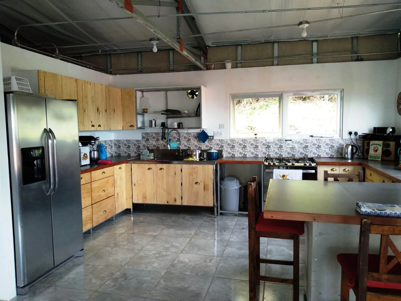 VILLA MARISE - Modern Craftsman Home and Guest House - Gallery image 11