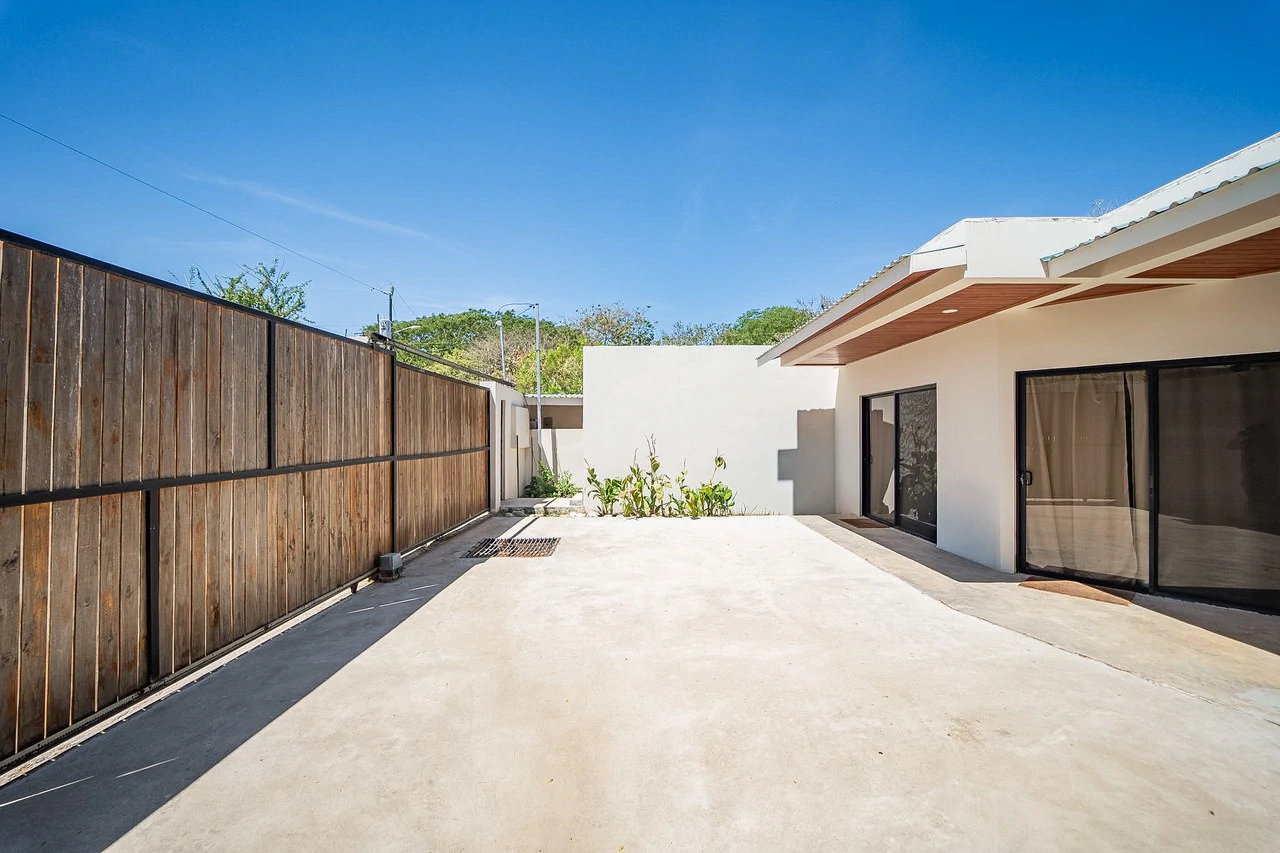 Casa Cielo y Tierra: In Town Income Generating Duplex - Gallery image 20