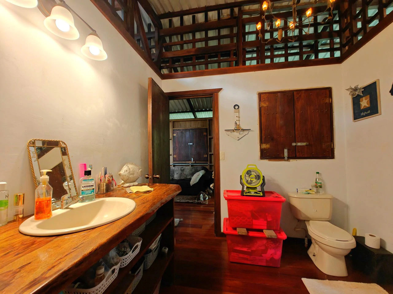 Authentic Caribbean Charmer for Sale in Playa Negra, Puerto Viejo: Traditional Caribbean Wooden Home in Playa Negra on 2600 sqm Lot - Gallery image 15