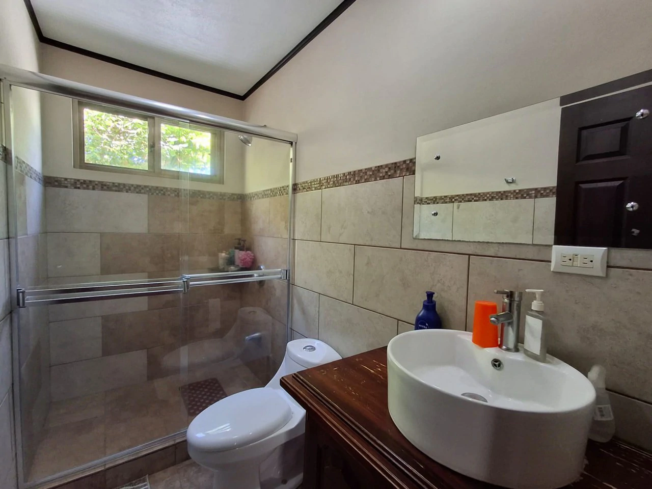 Simple and Quiet!: Newer build Poas home in quiet area! Fully Furnished! - Gallery image 12