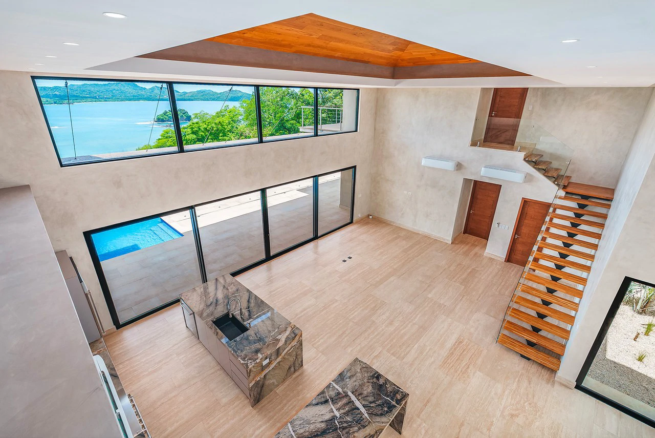 Casa Vision: Luxury Estate with Sweeping Ocean Views - Gallery image 15