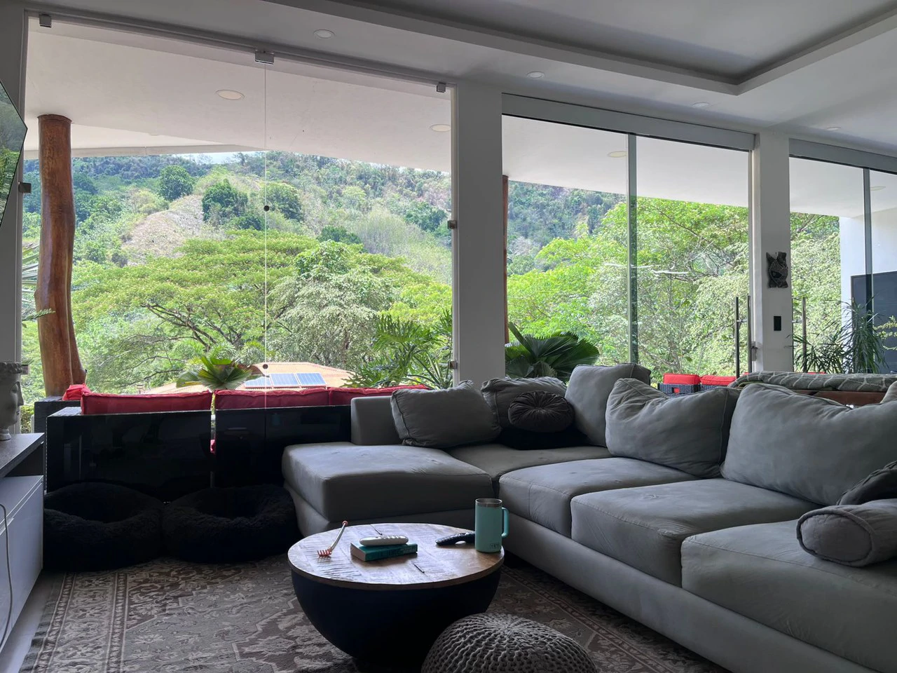 Exclusivity and Nature near the beach. Costa Rica: Large home on a large property near the beach - Gallery image 3