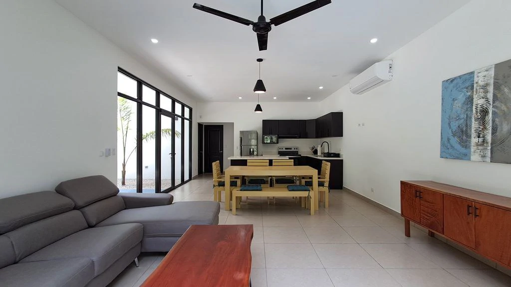 Casa Quetzal del Bosque: Turnkey Tropical Living with Income Potential – Just 5 Minutes from Carrillo Beach - Gallery image 7