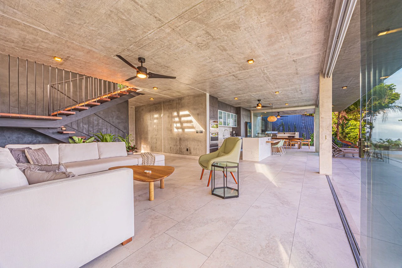 A True Estate Beyond Compare, Ocean Views For Miles: Mountain House For Sale in Uvita - Gallery image 12