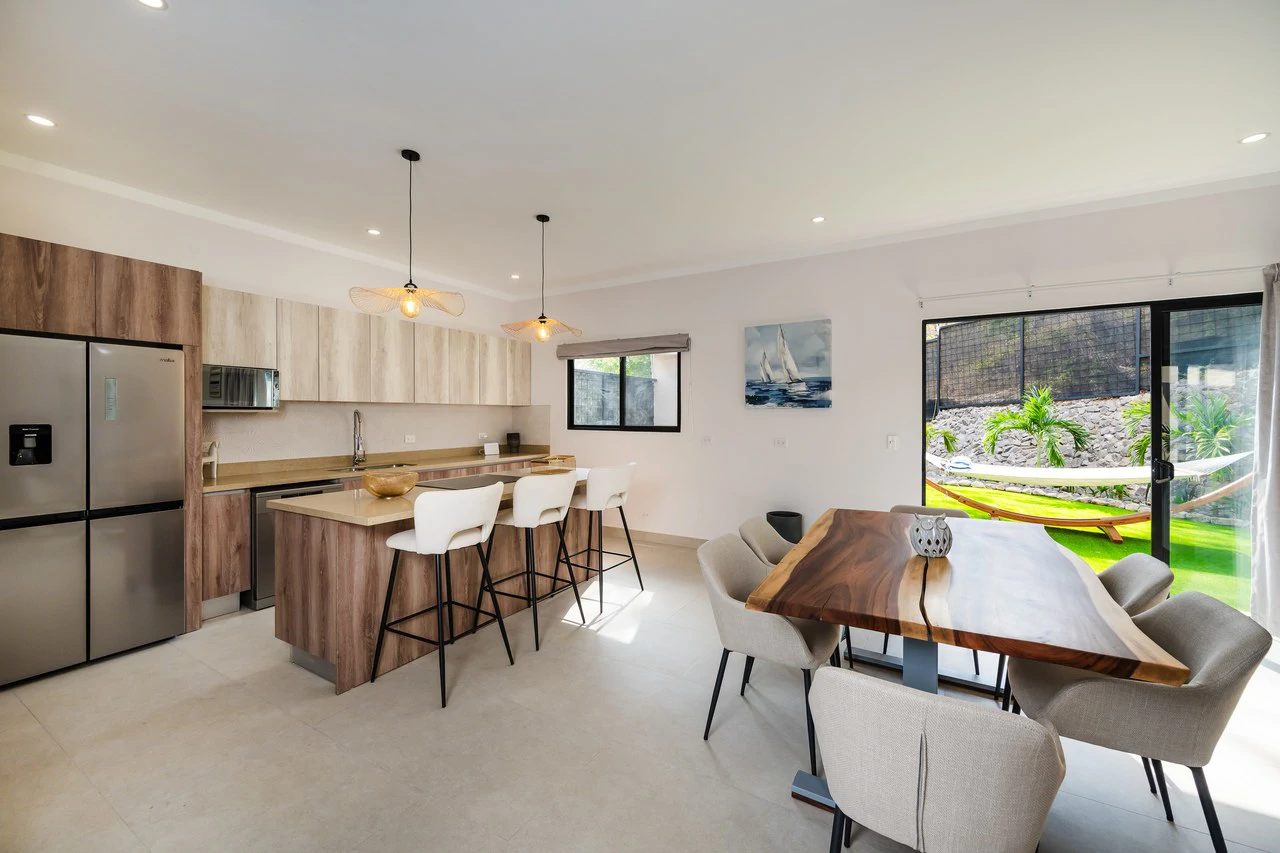 Villa Aurora: New 5BR Luxury Home Minutes from Playa Penca & Potrero - Gallery image 5
