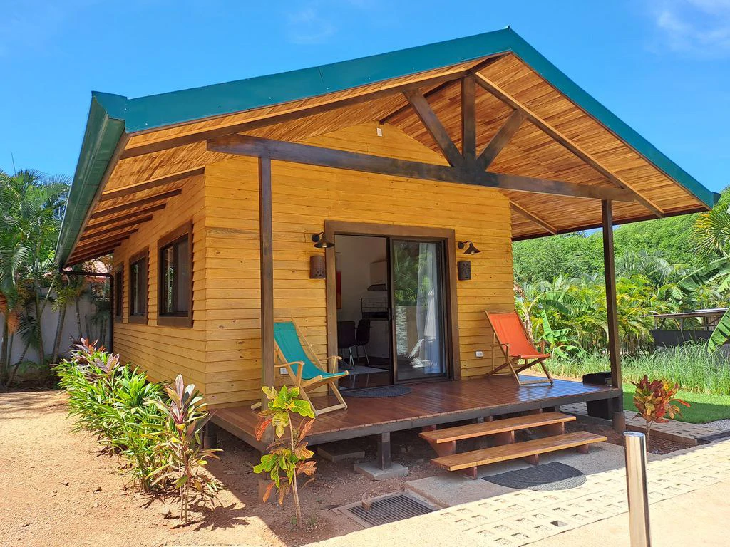 Compound Cooper: Compound Cooper includes Casa Cooper - a Newly constructed in 2023 - 2 Bedroom 1 Bath home set on a spacious 703 m2 lot and Lote Cooper which is 2485 m2 of flat buildable land - both - Gallery image 4