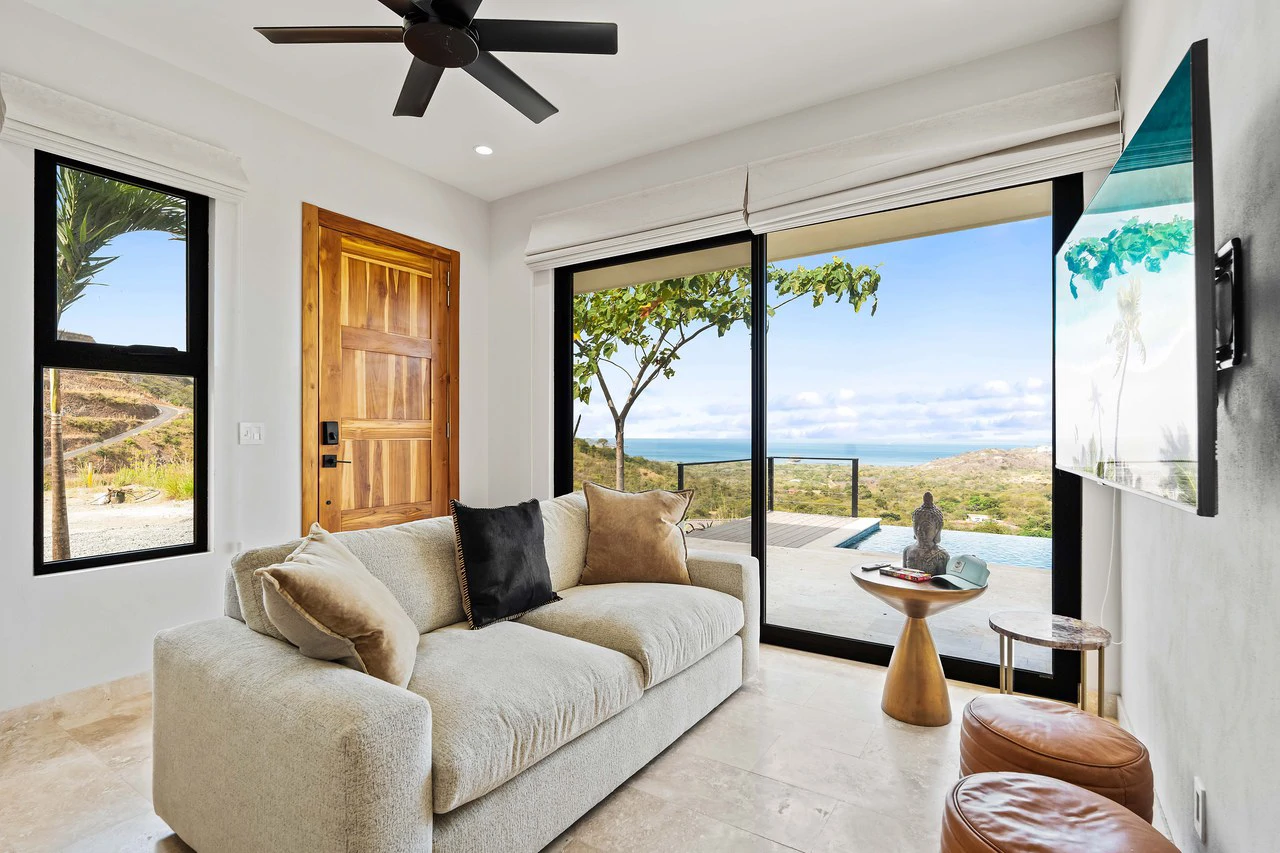 Casita Dorada: Charming 'Casita' on Expansive Lot with Room to Grow in Playa Flamingo’s Mar Vista Community