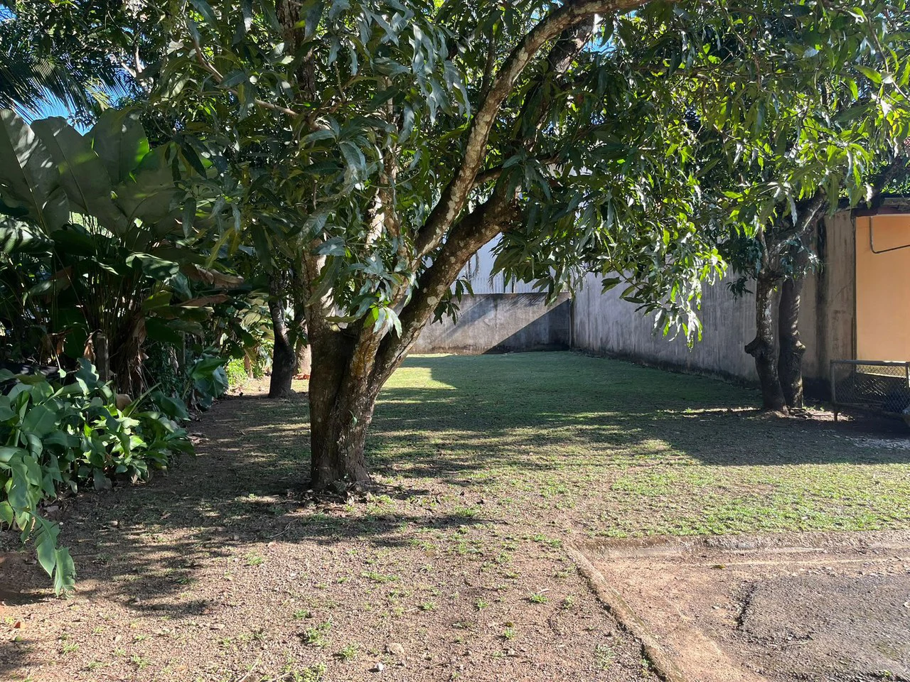 Prime Land for Construction in Costa Rica: Ready-to-Build Lot in Playa Herradura, Garabito: Lot near the Beach Playa Herradura Costa Rica - Gallery image 3