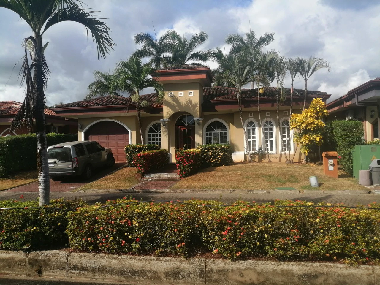 Standout home in highly sought after community close to the beach in Bejuco! - Gallery image 3