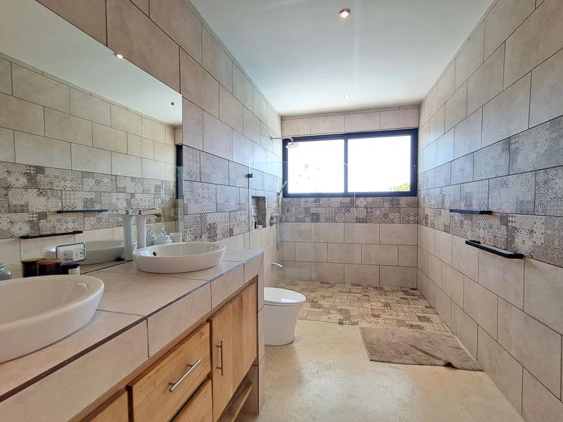 Casa Gostosa: Stunning Modern Home with Panoramic Views – 3 Bedrooms, Pool, and Peaceful Setting - Gallery image 10