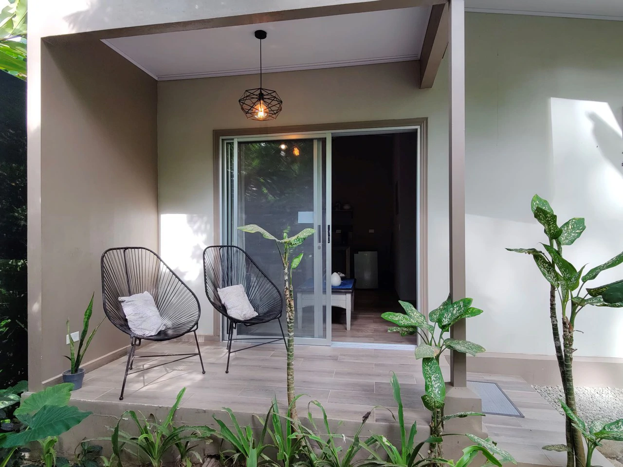 Sibo House - Boutique Hotel: Four Modern Independent Guest Suites in Playa Negra, Steps to the Beach - Gallery image 19