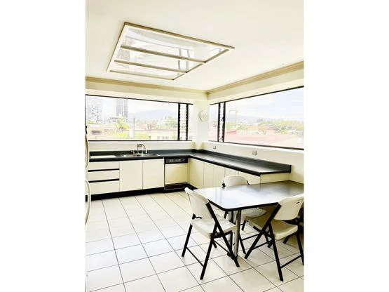 House For Sale in Curridabat - Gallery image 2