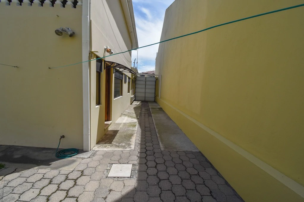 House For Sale in Trejos Montealegre - Gallery image 15