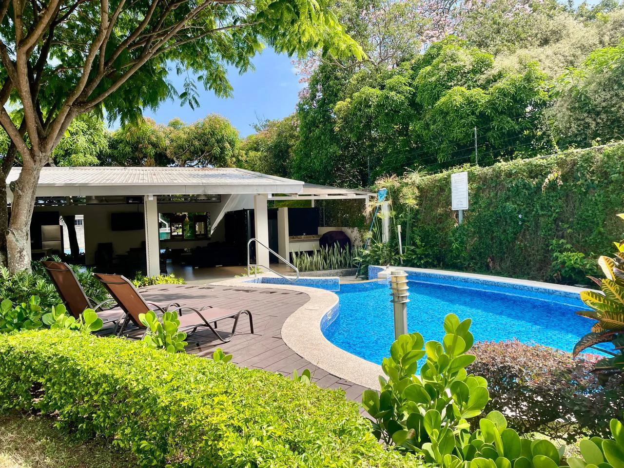 Mountain view house for sale 3 bedrooms Santa Ana Costa Rica