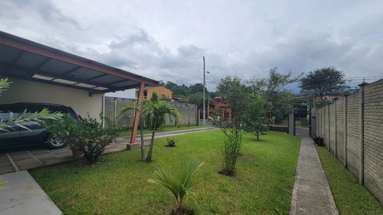 Modern Home With Large Garden – Sarchí, Alajuela - Gallery image 15