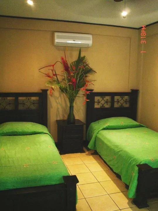 Gran oportunidad comercial: Great business opportunity. Bar-Restaurant-Hotel in Palmira - Gallery image 8