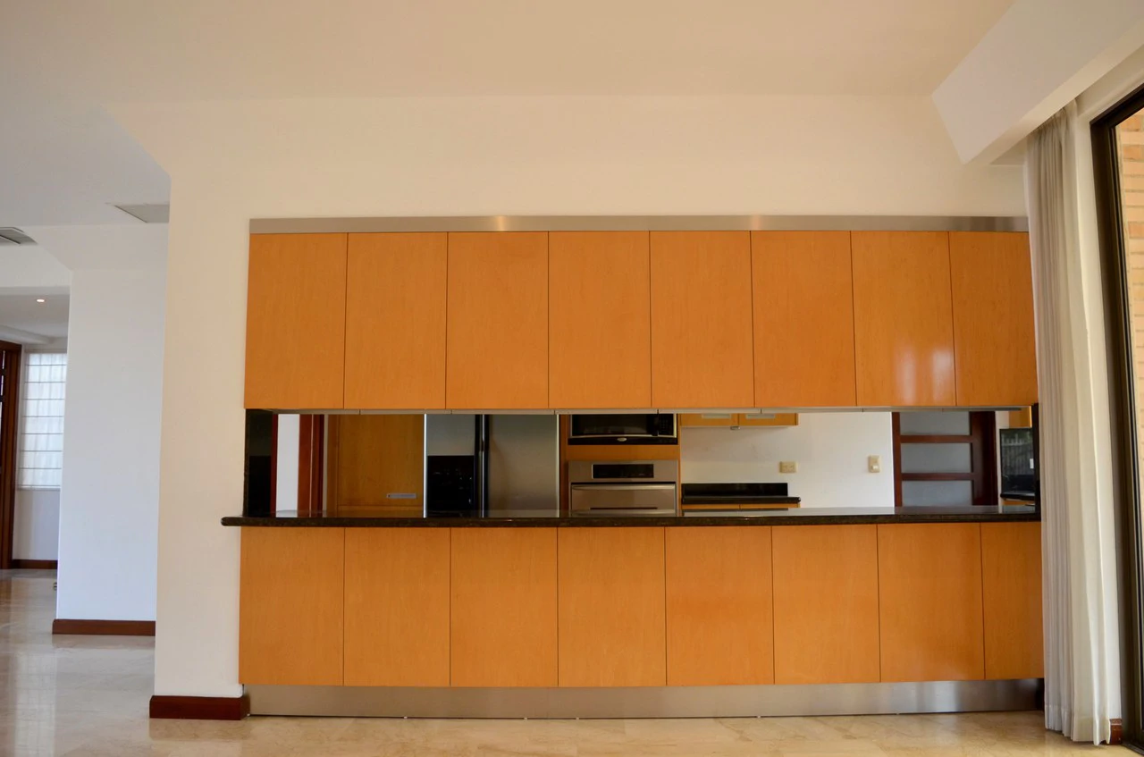 VENTA DE APARTAMENTO DE LUJO EN ESCAZU TORRE LOS LAURELES: Apartment For Sale in Los Laureles - Gallery image 2