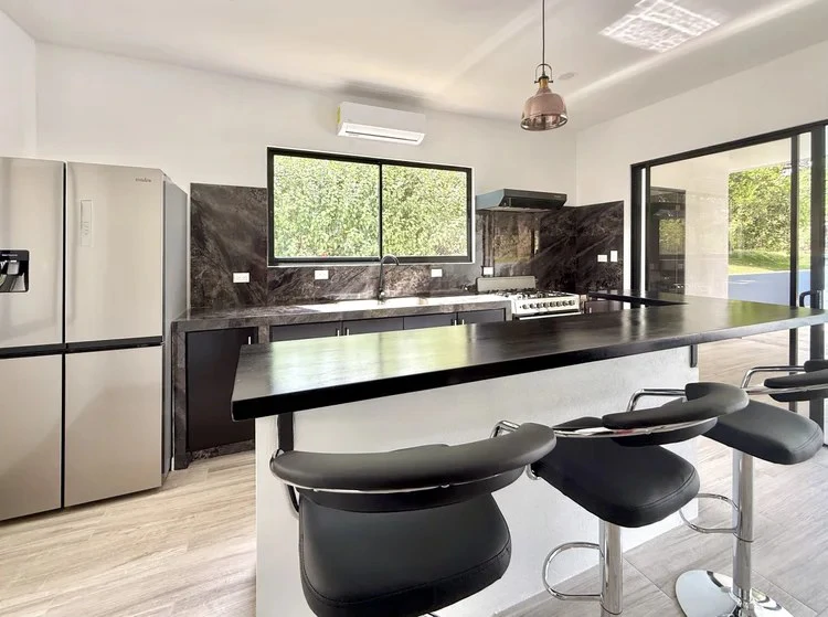 Villa Flores:   Brand new build in upcoming Villas del Mar neighbourhood.  $399,000 USD - Gallery image 12