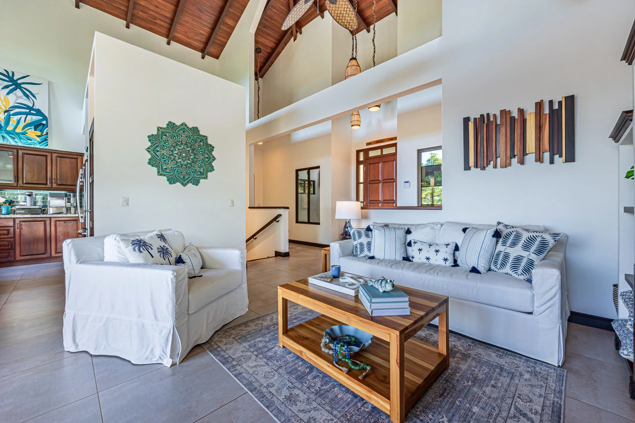 Luxurious Coastal Retreat with Ocean Views in Uvita, Costa Rica - Gallery image 16