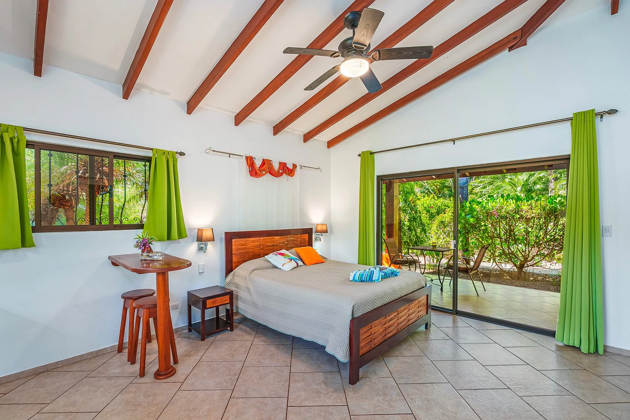 Paraiso Suizo: Turnkey Multi-Residence Compound Near Playa Negra - Gallery image 25