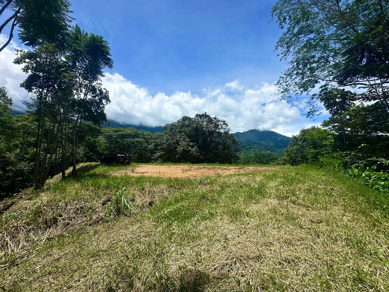 Build-Ready Lot in Ojochal’s Calle Cacique | Easy Access & Stunning Mountain Views - Gallery image 27