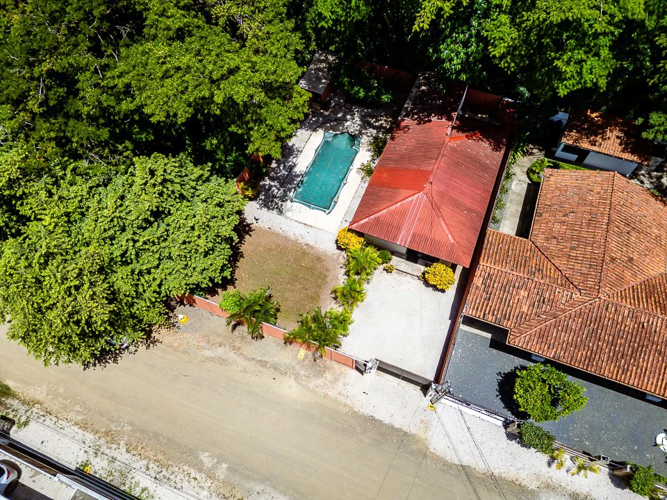 Casa Venturini: Charming Single-Family Home with Quality Finishes, Private Pool & Expansion Opportunity - Gallery image 24