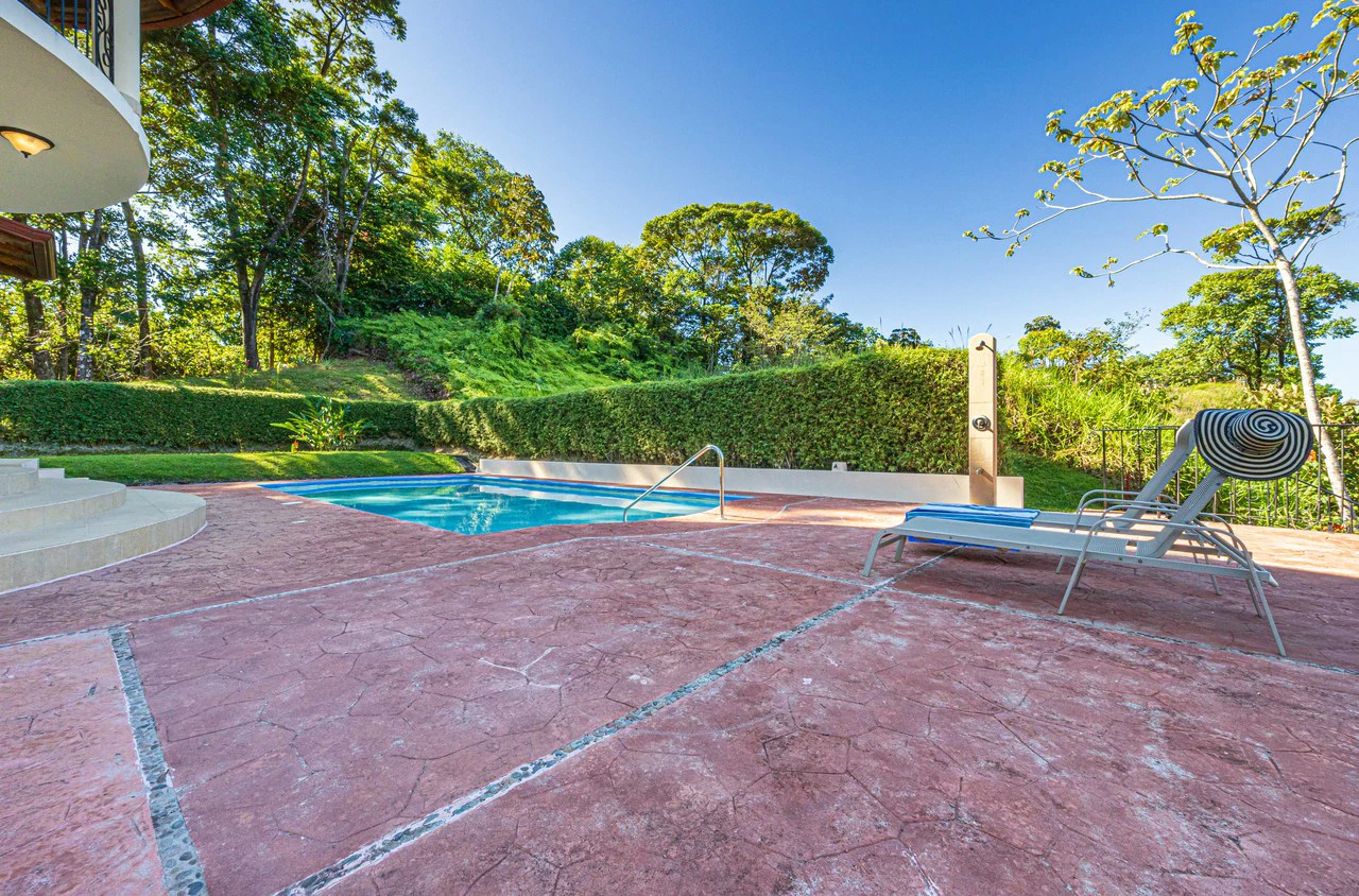 Elegant 3 Bedroom + Office Jungle Home in Puesta Del Sol, Ojochal - Gallery image 33